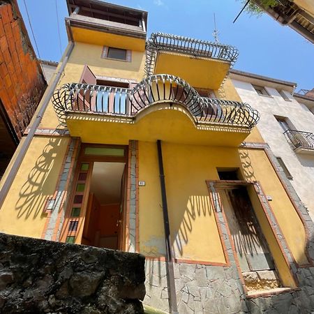 Bella Casa Nel Cuore Del Cilento Montano Antilia Exterior foto