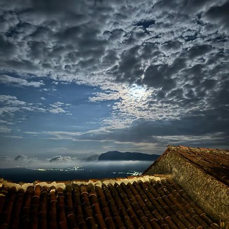 Bella Casa Nel Cuore Del Cilento Montano Antilia Exterior foto